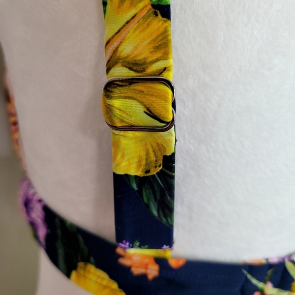 Kona Sol Adjustable Straps, Size M, Tropical Floral 🤩 - Picture 6 of 12